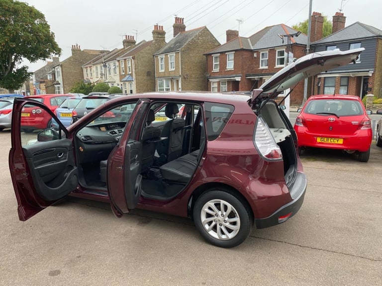 2013 Renault Scenic 1.5 dCi Dynamique TomTom 5dr MPV Diesel Manual