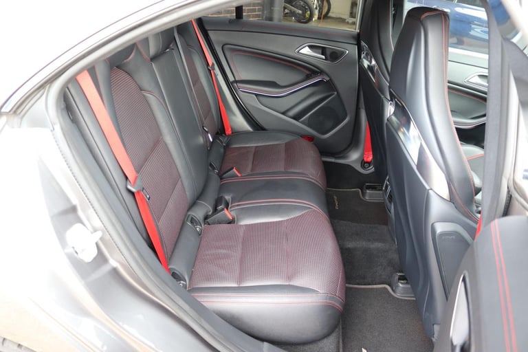  Mercedes-Benz CLA 2.0 CLA45 AMG Coupe SpdS DCT 4MATIC - AMG EXHAUST - FULL SPEC