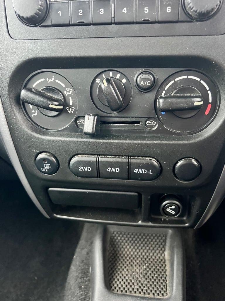 Suzuki, JIMNY, Estate, 2006, Manual, 1328 (cc), 5 doors