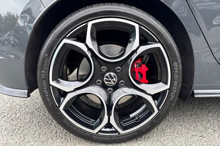 2025 Volkswagen Golf 2.0 TSI 300 GTI Clubsport 5dr DSGÃ¢Â­ÂBlack Pack, DCC, Sunroof, 'Akra Hatch...