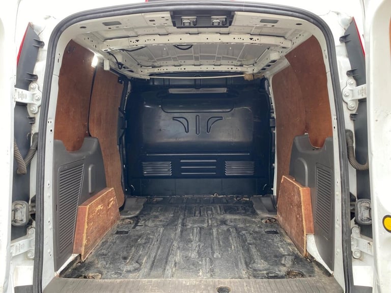 2019 Ford Transit Connect 1.5 200 EcoBlue Limited Panel Van 5dr Diesel Manual L1 Euro 6 (s/s) (12...