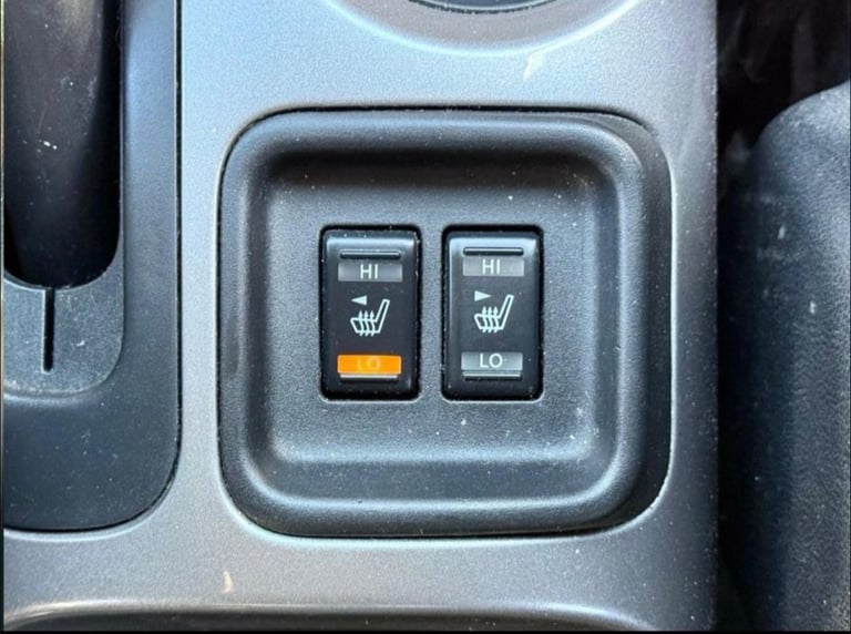 Nissan, JUKE, Hatchback, 2010, Semi-Auto, 1618 (cc), 5 doors