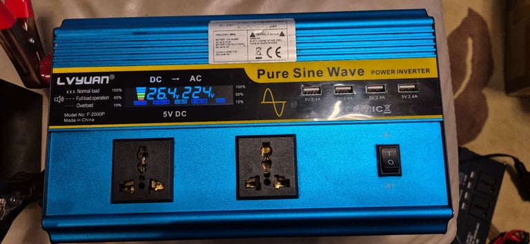 Power inventer 12V and 24V to 230V with portable battery 24V and charger.