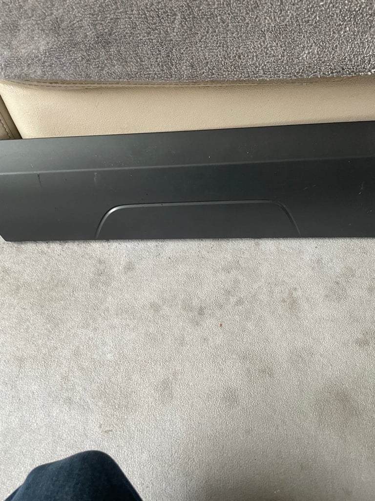 image for Audi q3 2012 rear door trim 