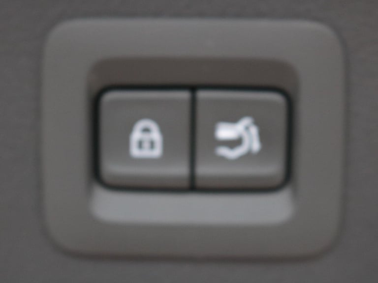 2025 Mazda CX-60 2.5 e-SKYACTIV 17.8kWh Takumi SUV 5dr Petrol Plug-in Hybrid Auto 4WD Euro 6 ESTA...