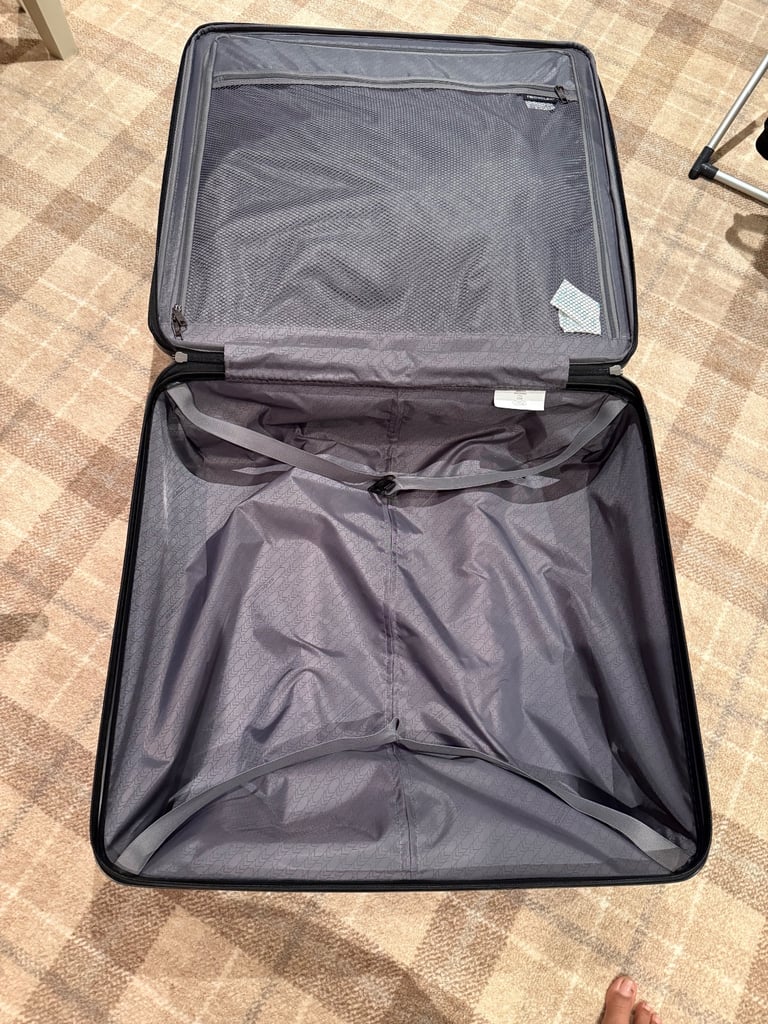 Samsonite Suitcase - Large