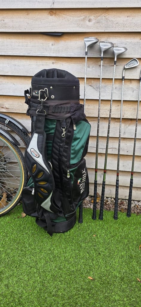 Left handed golf set with bag