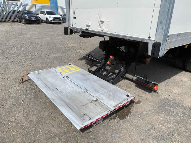 MITSUBISHI FUSO CANTER 7C18 7.5 TONNE BOX VAN 2021 – CN70 UYH