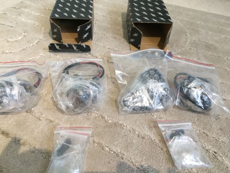 Motone indicators turn signals black two pairs Unused