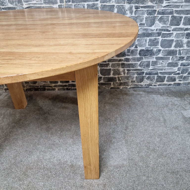 Solid Oak Round Dining Table