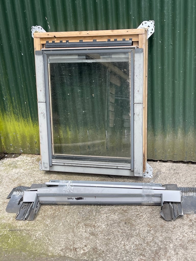 VELUX windows - lots of sizes available 