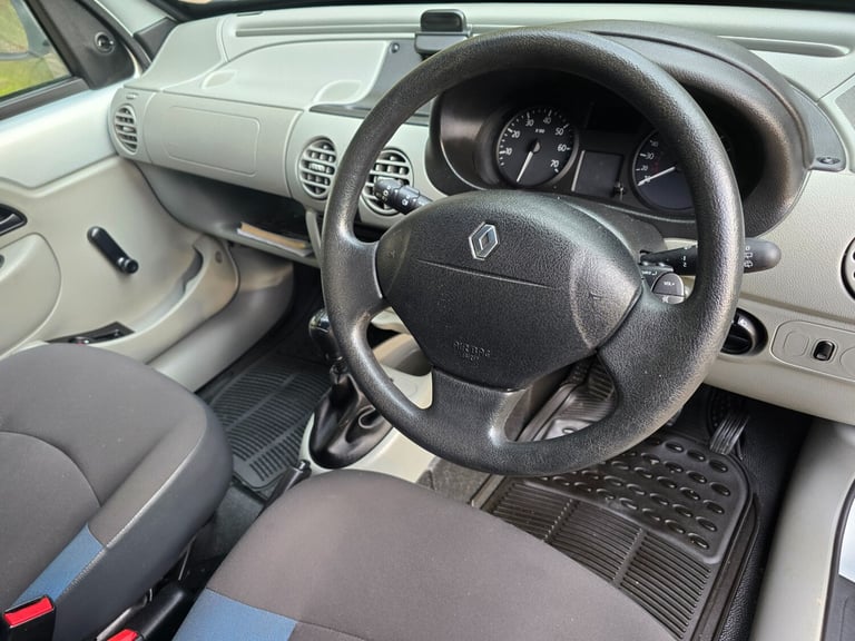 2008 Renault Kangoo Wheelchair Accessible Vehicle + 3 Seater + Electric Remote Winch  Wheelchair ...