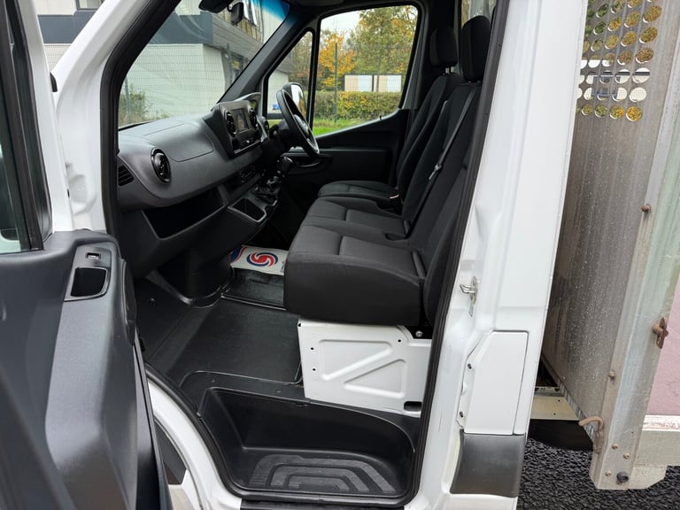 2022 Mercedes-Benz Sprinter 3.5t Progressive Chassis Cab FLATBED  CHASSIS CAB Diesel Manual