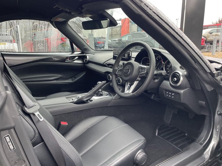 2025 Mazda MX-5 2.0 SKYACTIV-G Exclusive-Line Roadster 2dr Petrol Manual Euro 6 (s/s) (184  CONVE...