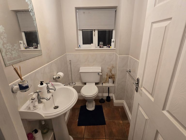 2 Lovely Double Rooms – Annex + Separate Room | Big Garden | Extra Toilet | Highworth SN6