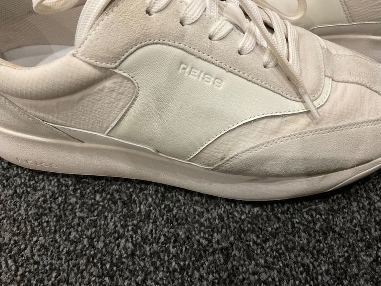 Used a twice Reiss leather-blend low-top mens trainer size 8/43 v.good condition £40