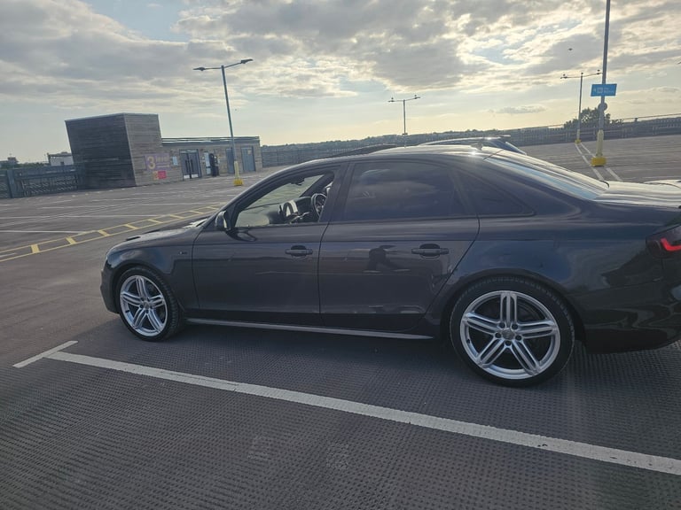 Audi, A4, Saloon, 2014, Semi-Auto, 1984 (cc), 4 doors