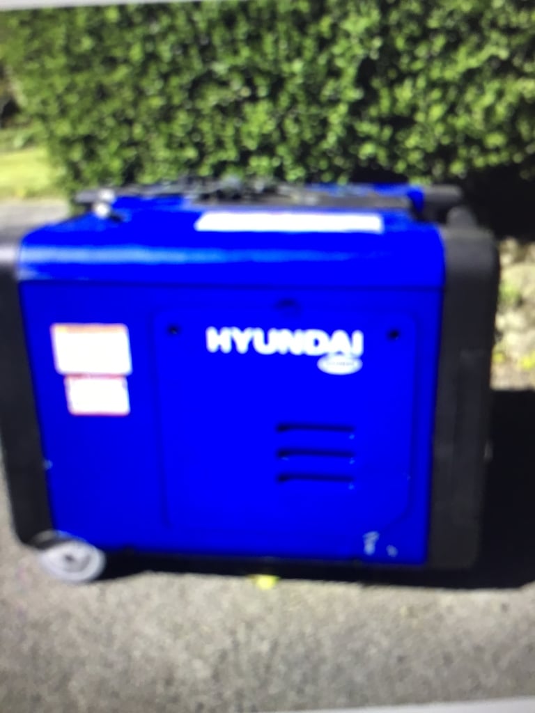 HYUNDAI 4500SEI 4.5 KVA 240V Petrol portable inverter generator 