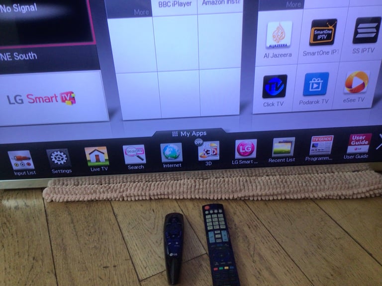 LG 42LM670T 42in LED TV - Remote & Magic Remote (NO STAND)