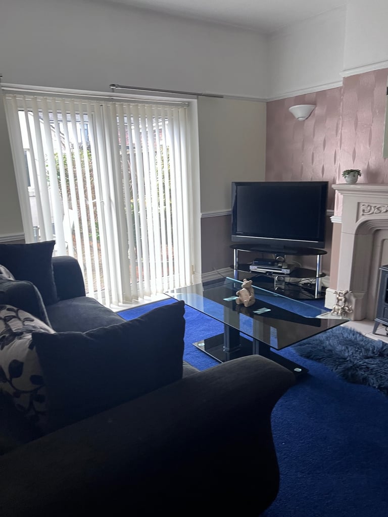 ROOM AVAILABLE TO RENT IN SNEYD GREEN 