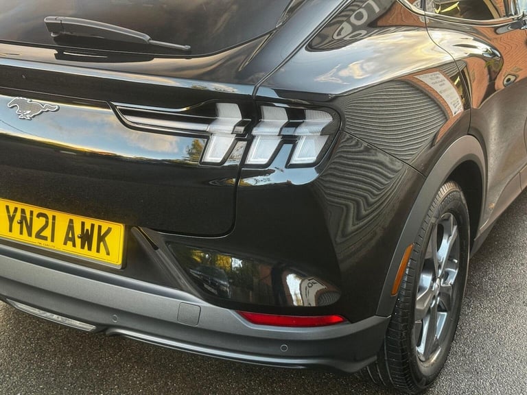 FORD MUSTANG Standard Range 70kWh 5dr 2021