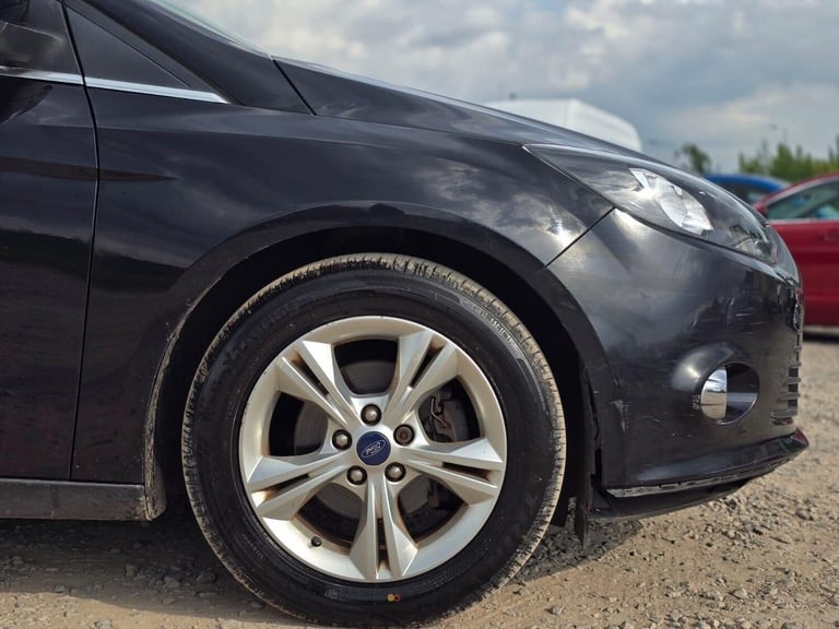 2013 Ford Focus 1.6 Zetec Powershift Euro 5 5dr Hatchback Petrol Automatic