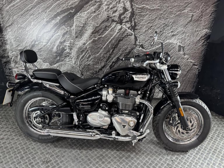 TRIUMPH SPEEDMASTER 1200 2025