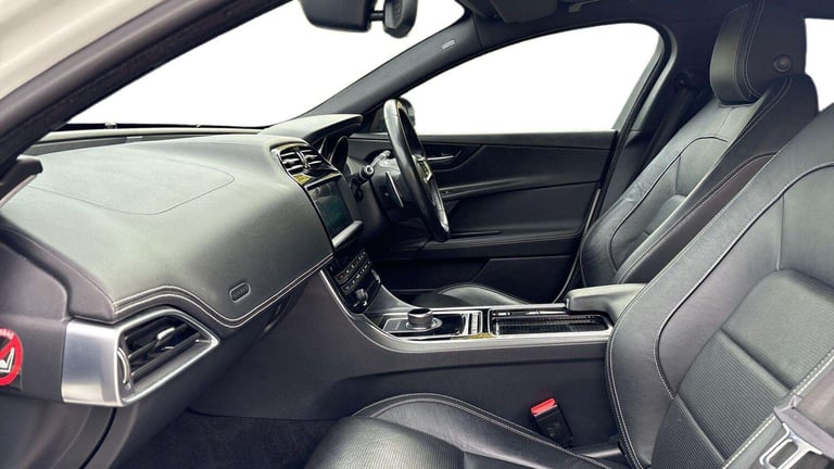  Jaguar XE 2.0 Ingenium R-Sport 4dr Auto Saloon Petrol Automatic
