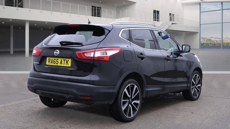 2015 Nissan Qashqai 1.2 DIG-T Tekna XTRON 2WD Euro 6 (s/s) 5dr HATCHBACK Petrol Automatic