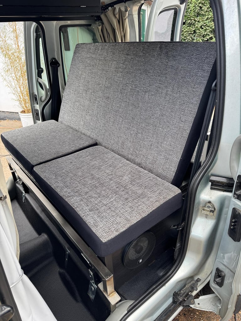 RENAULT KANGOO 1.6 16v Authentique Micro Camper Van Auto Grey Auto Petrol 2007