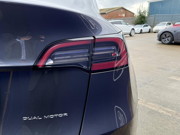2022 Tesla Model Y Long Range AWD 5dr Auto MPV ELECTRIC Automatic