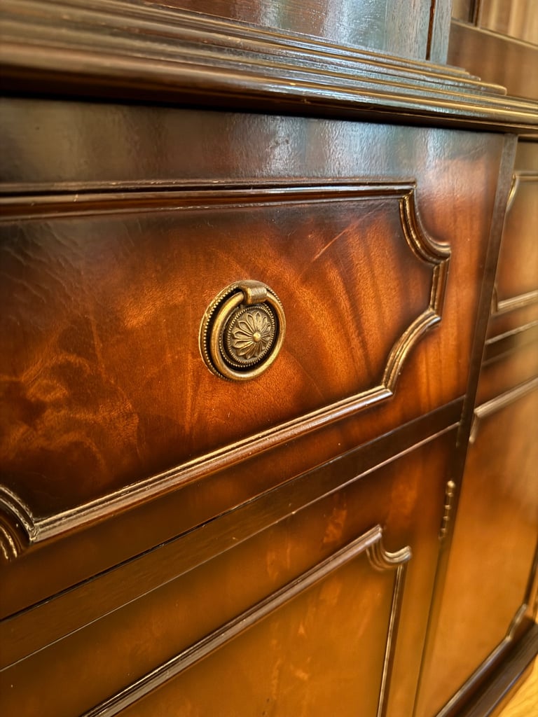 Large Vintage Sideboard Display Cabinet - Mahogany