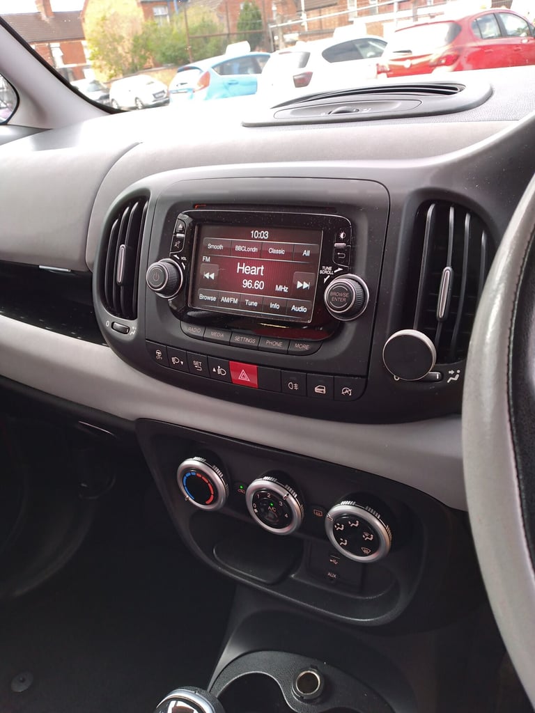 2013 Fiat 500L 1.3 Multijet 85 Easy 5dr Dualogic MPV Diesel Automatic