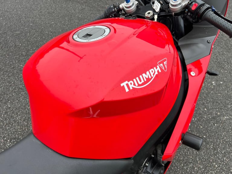 2005 Triumph Daytona 600 Sports bike - Project Non runner - Fast Delivery