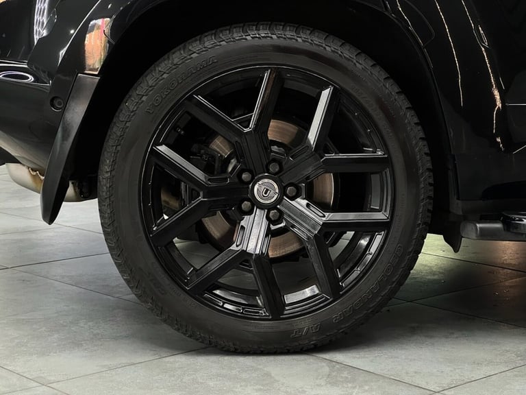 2021 Land Rover Defender 3.0 D300 X-Dynamic HSE 110 5dr Auto [7 Seat] ESTATE DIESEL Automatic