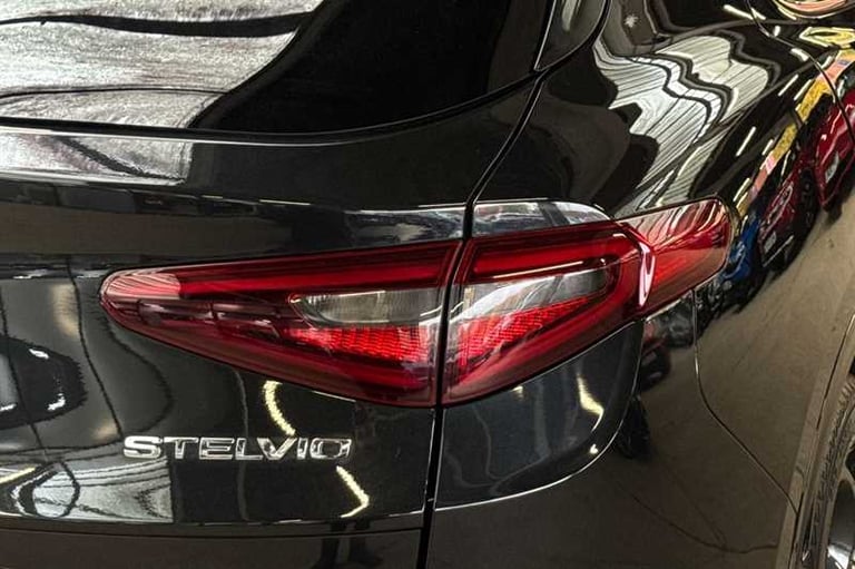 2022 Alfa Romeo Stelvio 2.0T Veloce SUV 5dr Petrol Auto Q4 AWD Euro 6 (s/s) (280 ps) SUV Petrol A...