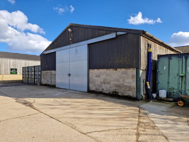 Warehouse to Let in Little Totham, Maldon, Essex
