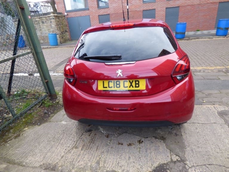  Peugeot 208 1.2 PureTech 110 Allure 5dr EAT6 Petrol