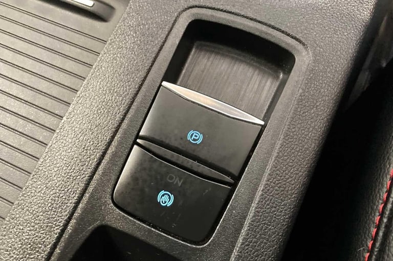 2020 Ford Kuga 1.5T EcoBoost ST-Line X First Edition Euro 6 (s/s) 5dr HATCHBACK Petrol Manual