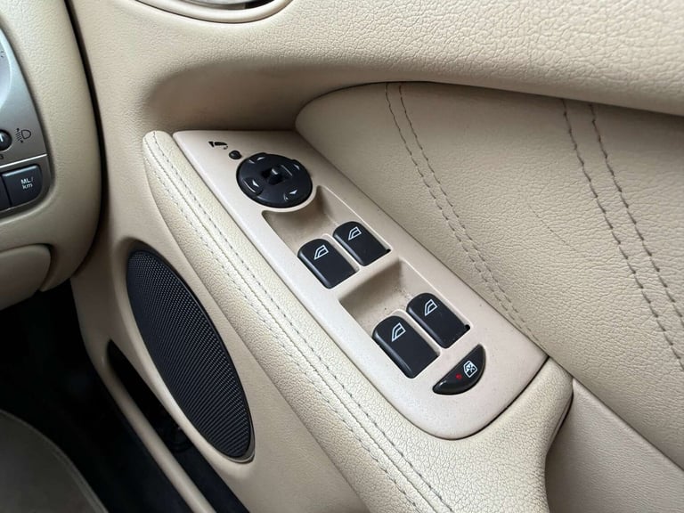 2008 Jaguar X-Type 2.2 X-Type SE Auto 4dr Saloon Diesel Automatic