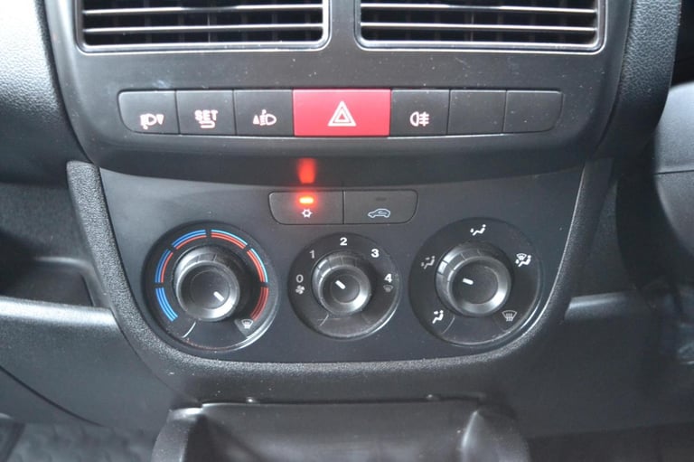 2017 Vauxhall Combo COMBI,PANEL,CREW VAN 5 SEATS,2300 CDTI