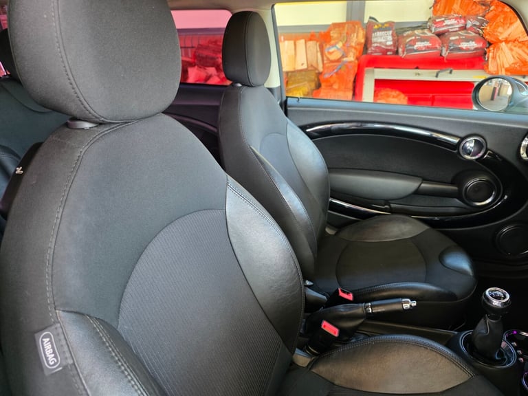 2013 MINI Hatch 1.6 Cooper S 3dr HATCHBACK Petrol Manual