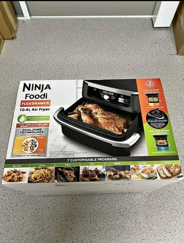 Ninja 10.4L Foodi Dual Zone Air Fryer, AF500UK, Black