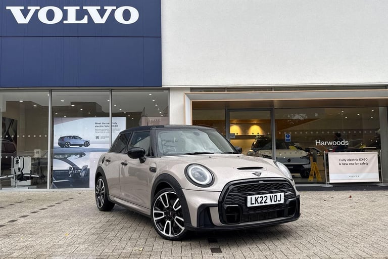 image for 2022 MINI Hatch 2.0 Cooper S Sport Hatchback 5dr Petrol Steptronic Euro 6 (s/s) (178 ps) HATCHBAC...