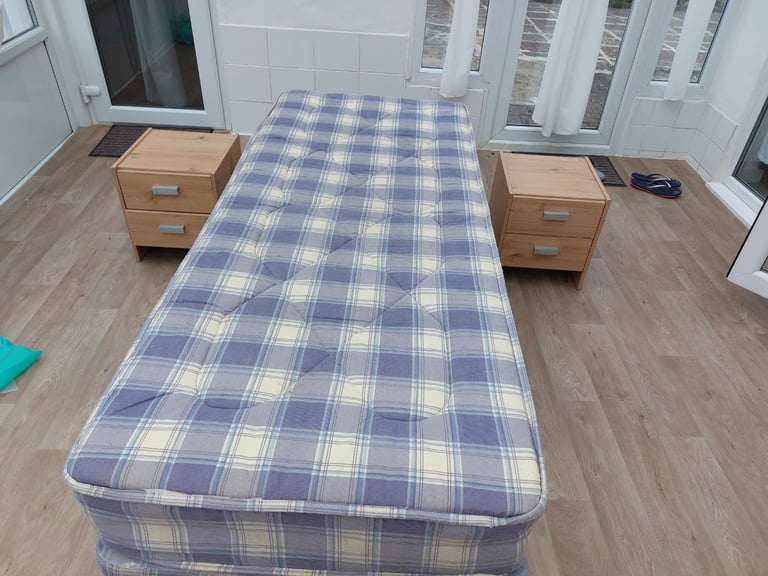Single divan bed with mattress and bedsides 