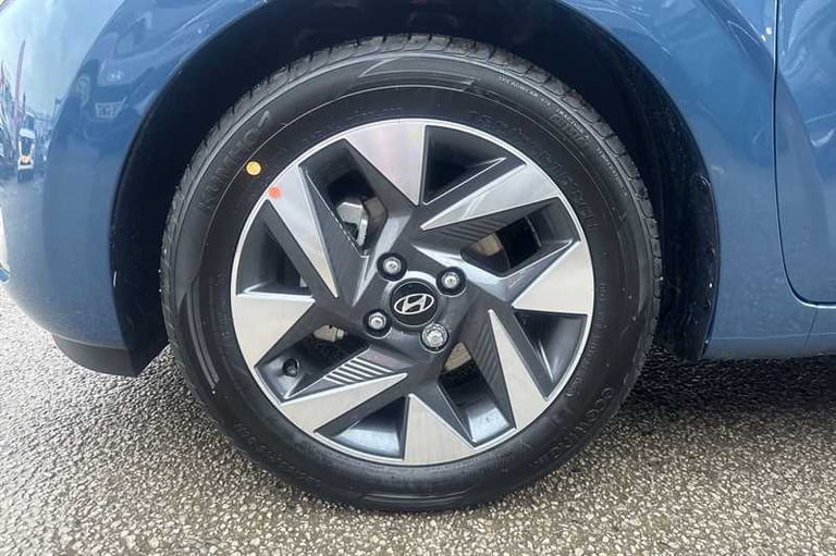 2025 Hyundai i10 1.2 Advance Hatchback 5dr Petrol Auto Euro 6 (s/s) (79 ps) Hatchback Petrol Auto...