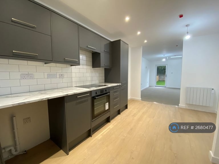 3 bedroom house in White Hart Mews, Caldicot, NP26 (3 bed) (#2680477)