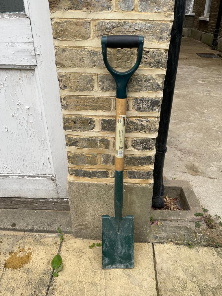 Shovel, rake, border fork 