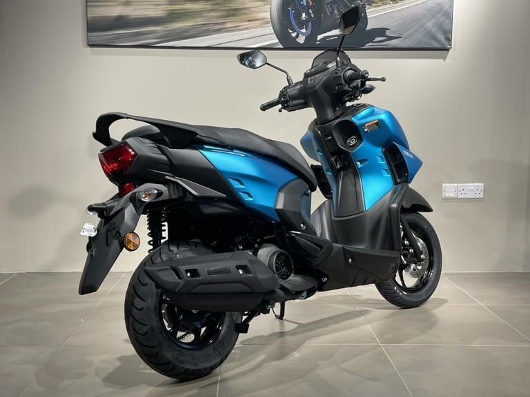 YAMAHA RAYZR 125 IN MATT CYAN - BRAND NEW - IN STOCK - AVAILABLE NOW !
