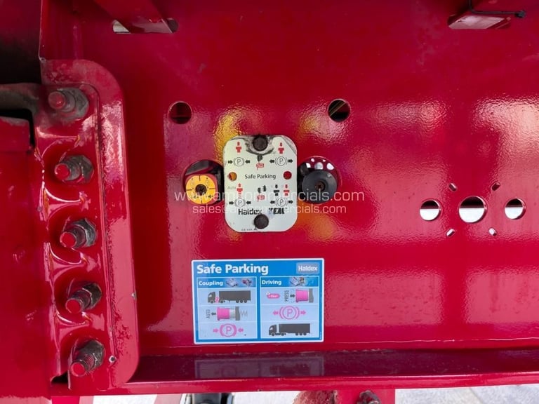 SDC TRI AXLE FLAT BED TRAILER 